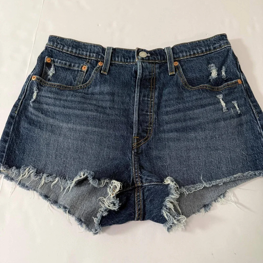 Levis 501 Original Cut Off Denim Shorts Dark Wash Distressed Button Fly Size W31